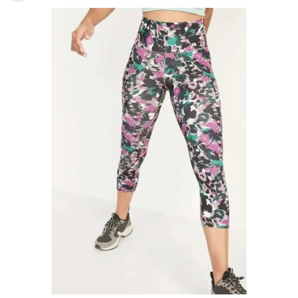 Old Navy Active Core High-Rise Crop Leggings
